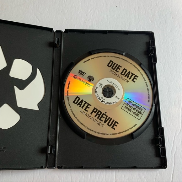 Due Date DVD - Picture 2 of 3